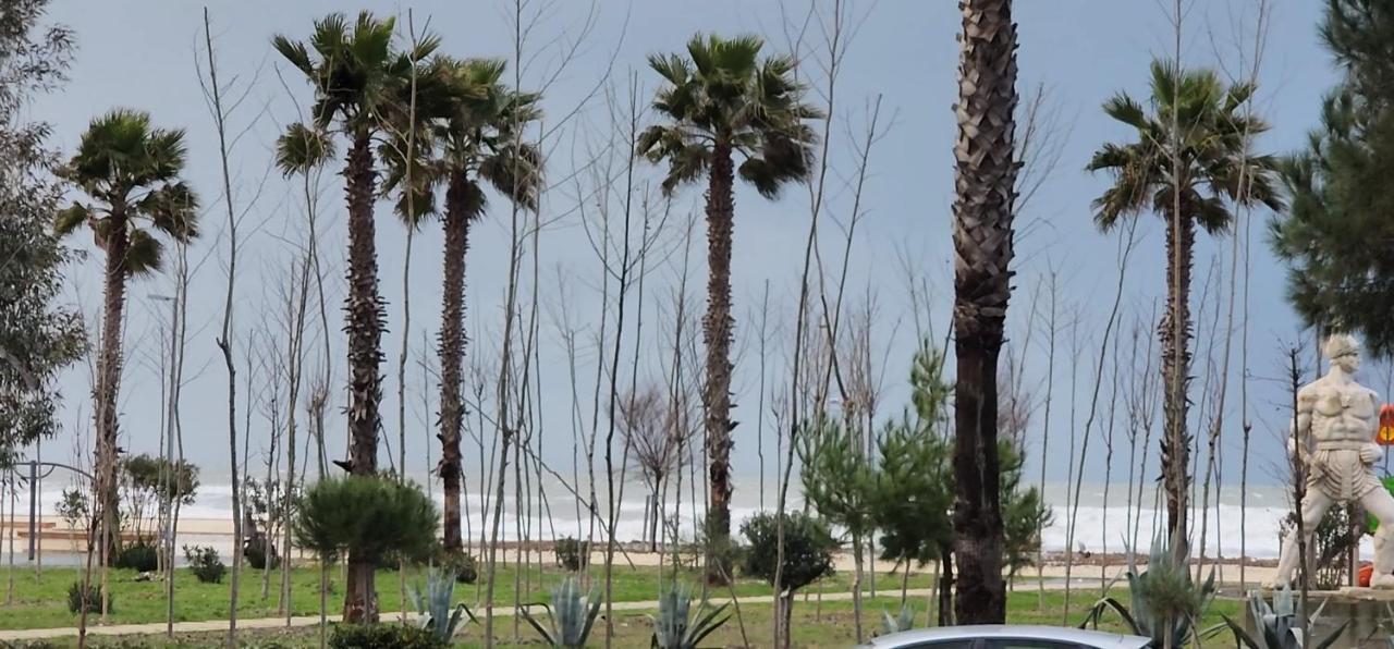 Durres City Apartment, City Center & Close To The Beach Buitenkant foto