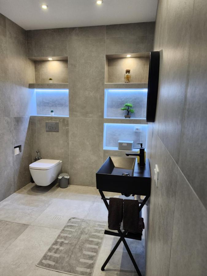 Durres City Apartment, City Center & Close To The Beach Buitenkant foto