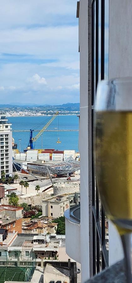 Durres City Apartment, City Center & Close To The Beach Buitenkant foto
