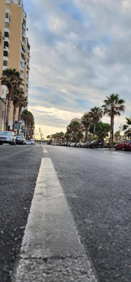 Durres City Apartment, City Center & Close To The Beach Buitenkant foto